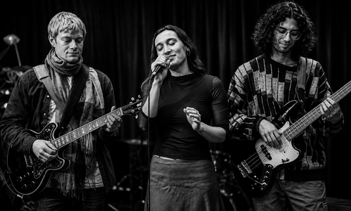 Bossa_by_the_Embers_LilyAtu_SaschaHunt_JonoBenzur_Photo