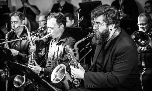 CapitalCity BigBandBackatSeatounStellaGardinerPhotography