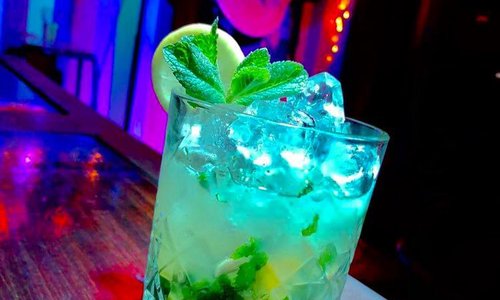 El Barrio Cocktail.jpg