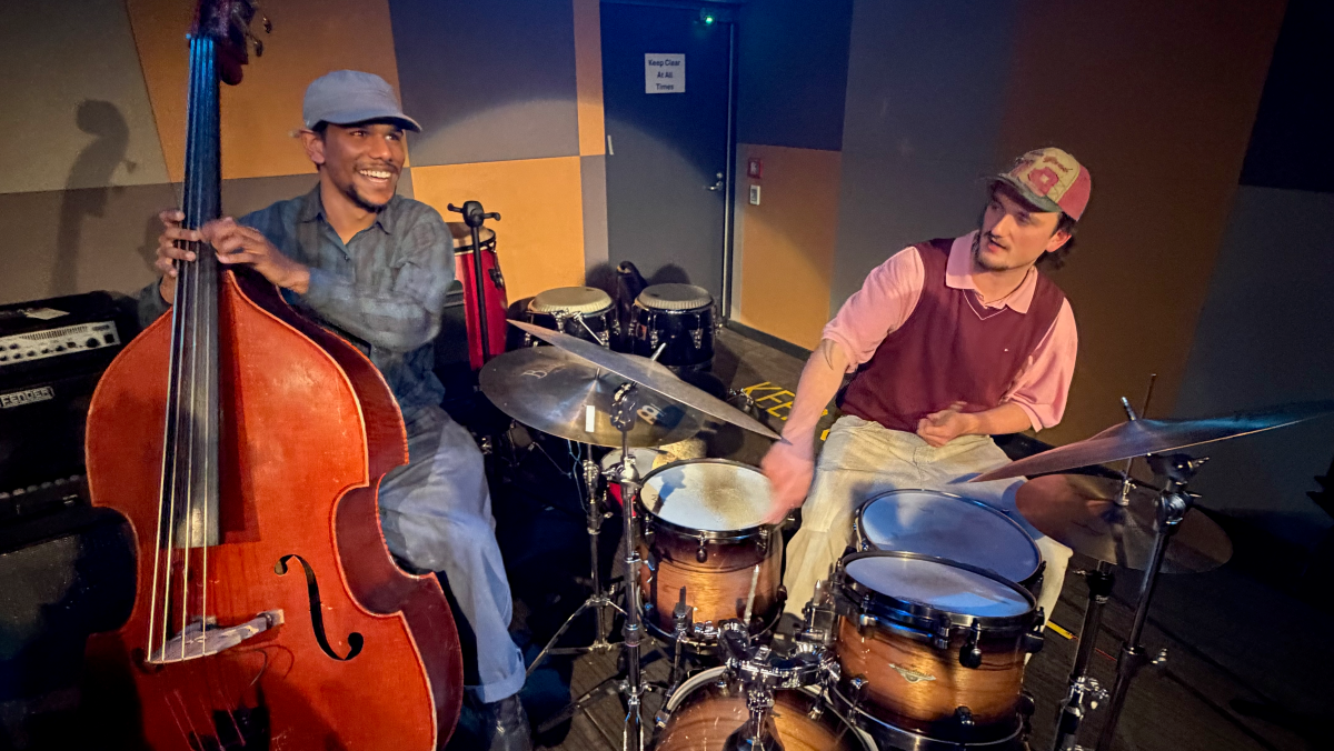 Janu and the Bros - Library Sat 17